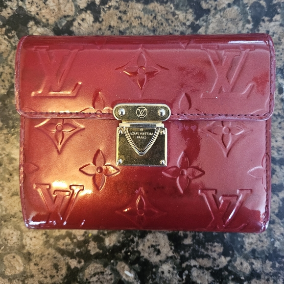 Louis Vuitton Handbags - LV Louis Vuitton Red Vernis koala lock wallet
